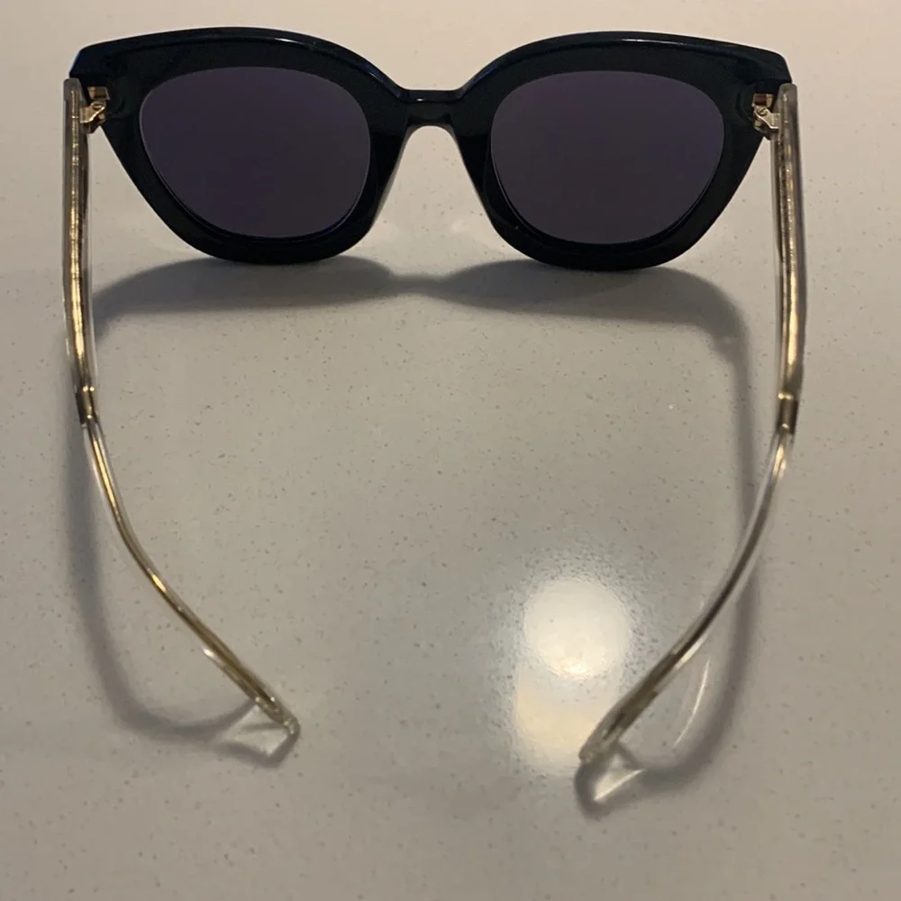 Authentic GUCCI sunglasses for women - Picture 12 of 15